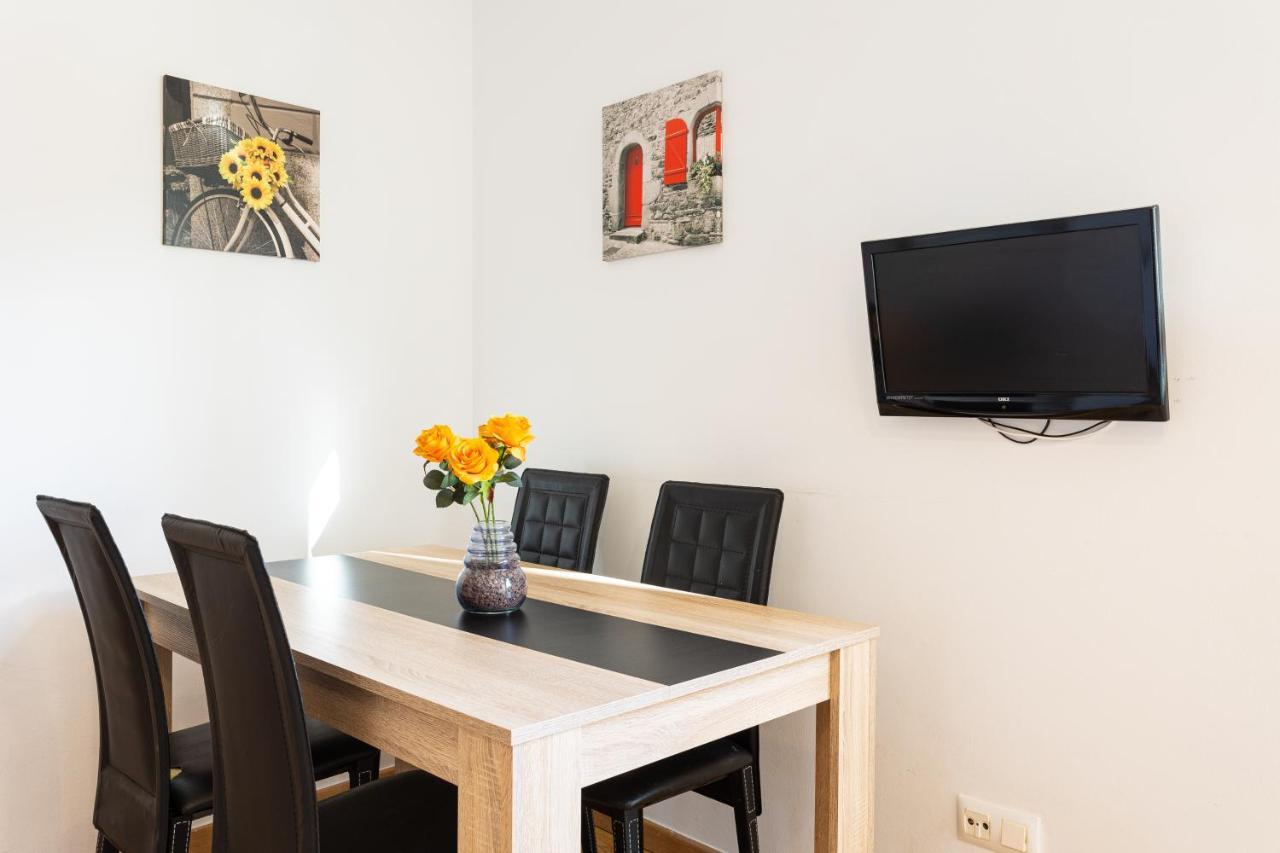Holidays2Malaga Cruz Verde City Center With Aircon & Wifi Eksteriør billede